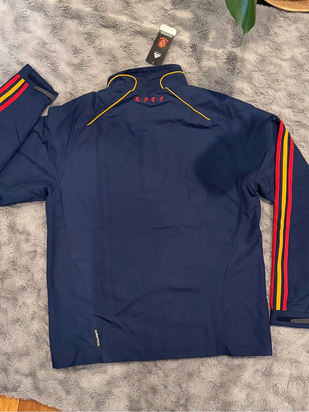 Vintage 2009 Adidas Spain RFEF All-Weather Storm Jacket Navy Blue - Picture 5 of 7